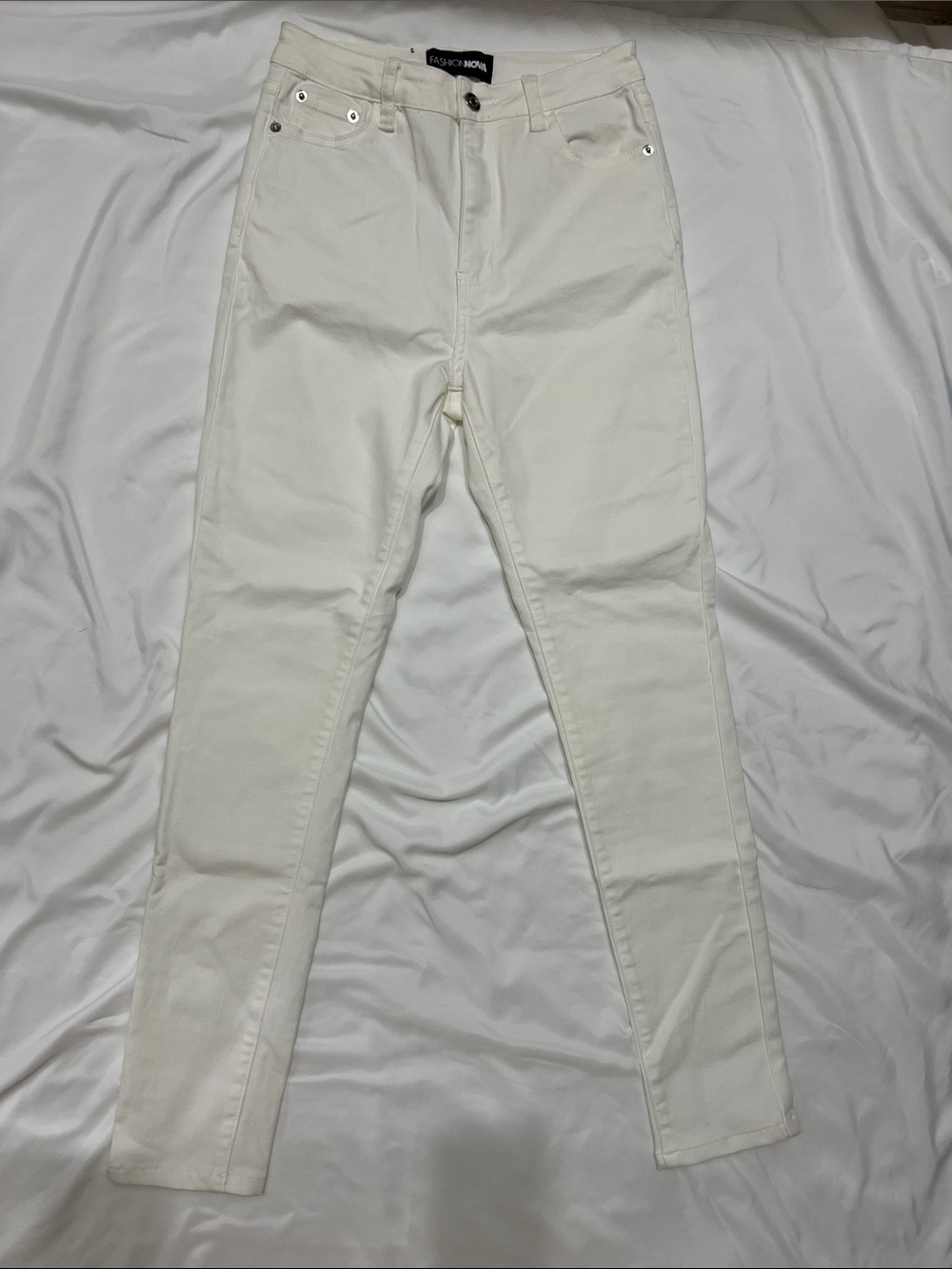 Fashion Nova White Women’s Skinny Jeans